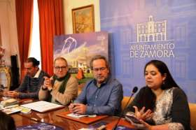 La Muralla, el Modernismo, Little Opera y la Vía de la Plata a caballo, nuevas propuestas turísticas del Ayuntamiento para Fitur